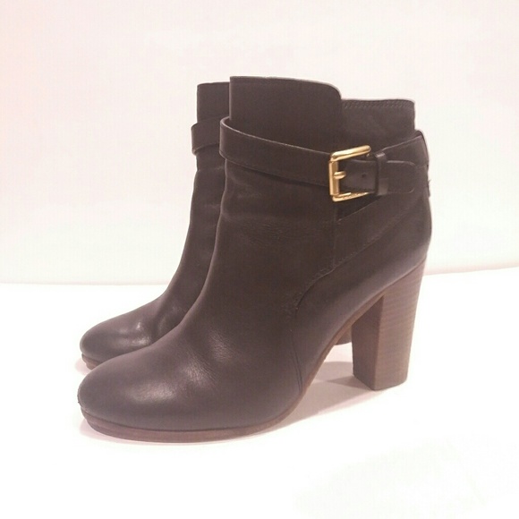 Coach Shoes - COACH Hewes Black Leather Ankle boots 6.5